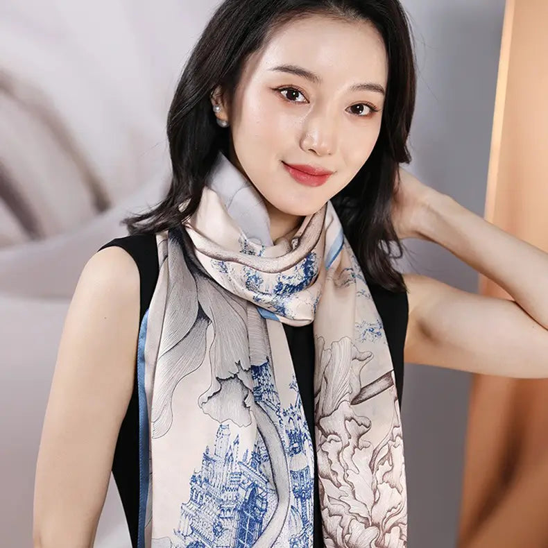 Unexpectedly Meet (Buqi Eryu) - Silk Shawl, Milan and Peking inspiration